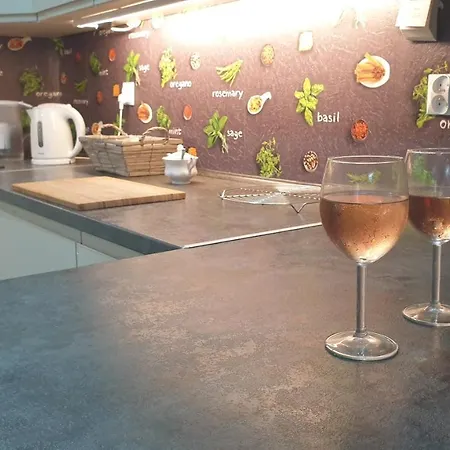 Semesterbostad Dom Na Skarpie - Ucieczka Na Wies - Samodzielne Wejscie Na Szyfr, 100m2 Drazek