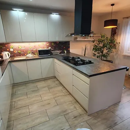 Holiday home Dom Na Skarpie - Ucieczka Na Wies - Samodzielne Wejscie Na Szyfr, 100m2 *